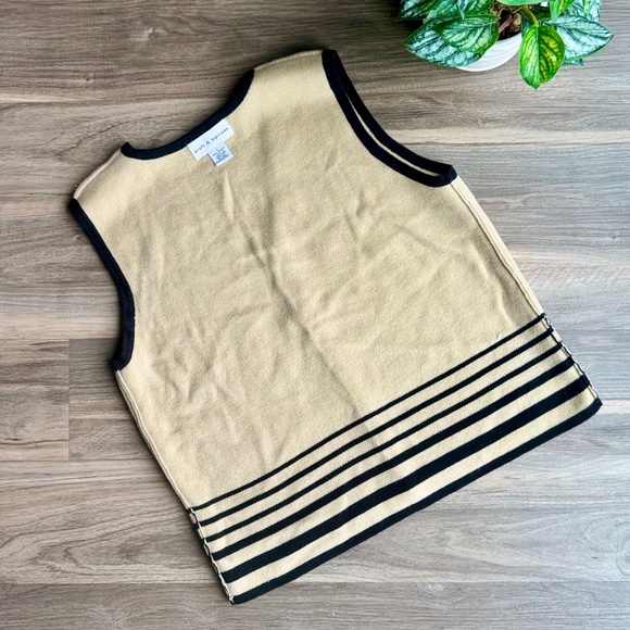 Vintage Croft & Barrow Tan & Black Striped Knit V- Neck Sweater Vest – Size L - Picture 7 of 8